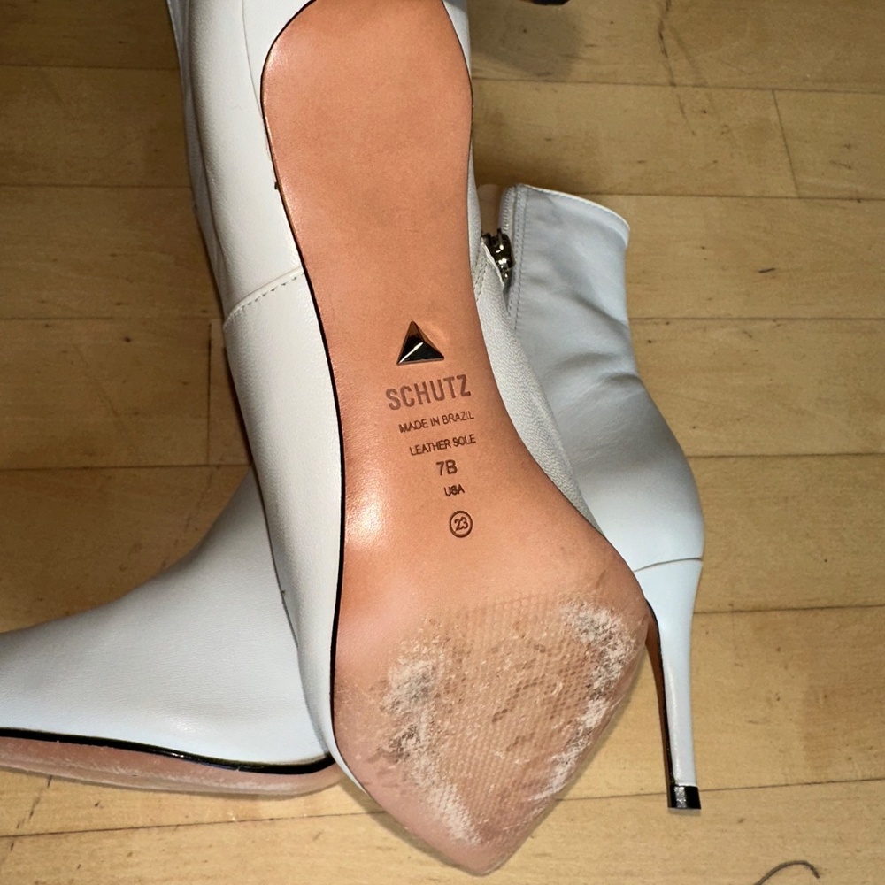 Like New SCHUTZ white Bette Bootie, 7, GD1159 - Picture 10 of 11